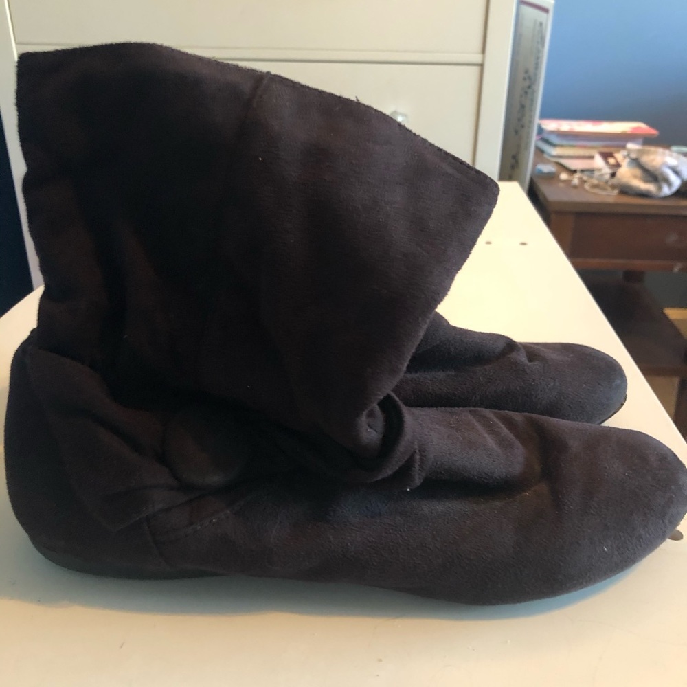 Report ankle boots in black